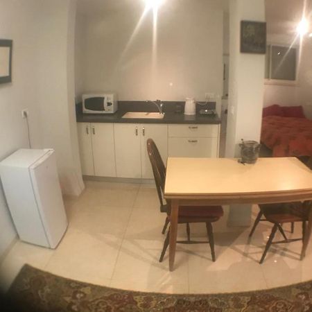 Magnificant Studio/Zimmer Zichron Zikhron Ya'akov Esterno foto