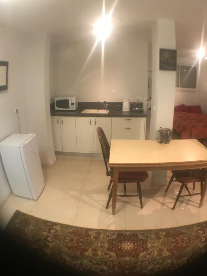 Magnificant Studio/Zimmer Zichron Zikhron Ya'akov Esterno foto