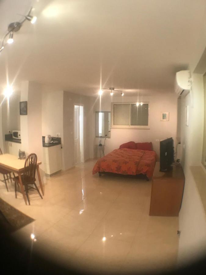 Magnificant Studio/Zimmer Zichron Zikhron Ya'akov Esterno foto